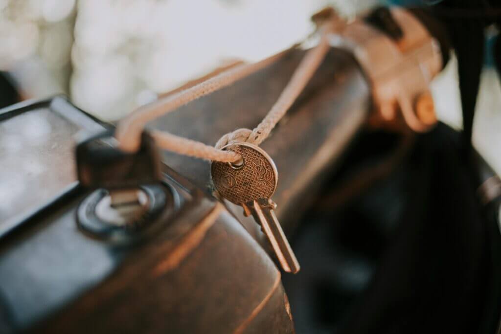 A key that is connected to a rope